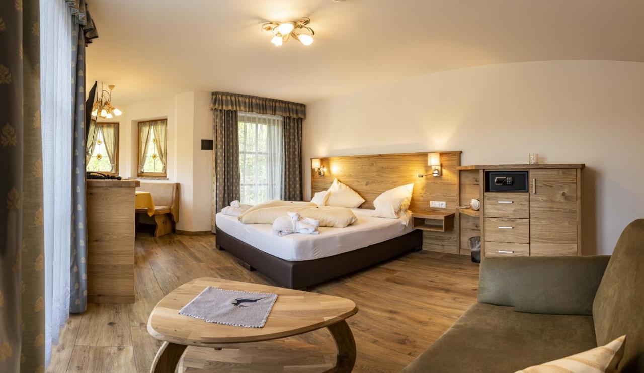 Doppelzimmer mit Erker